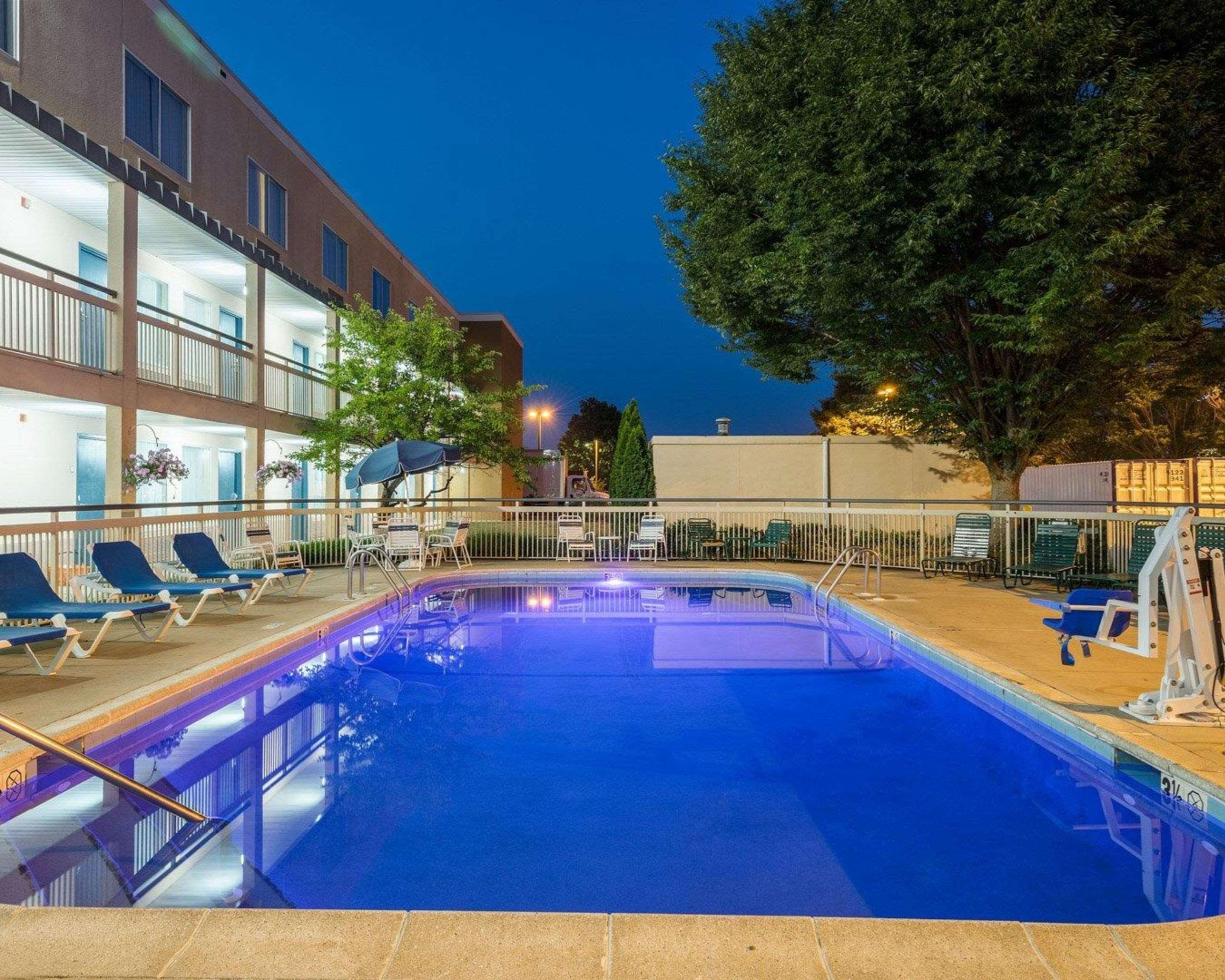 Quality Inn Newark Esterno foto