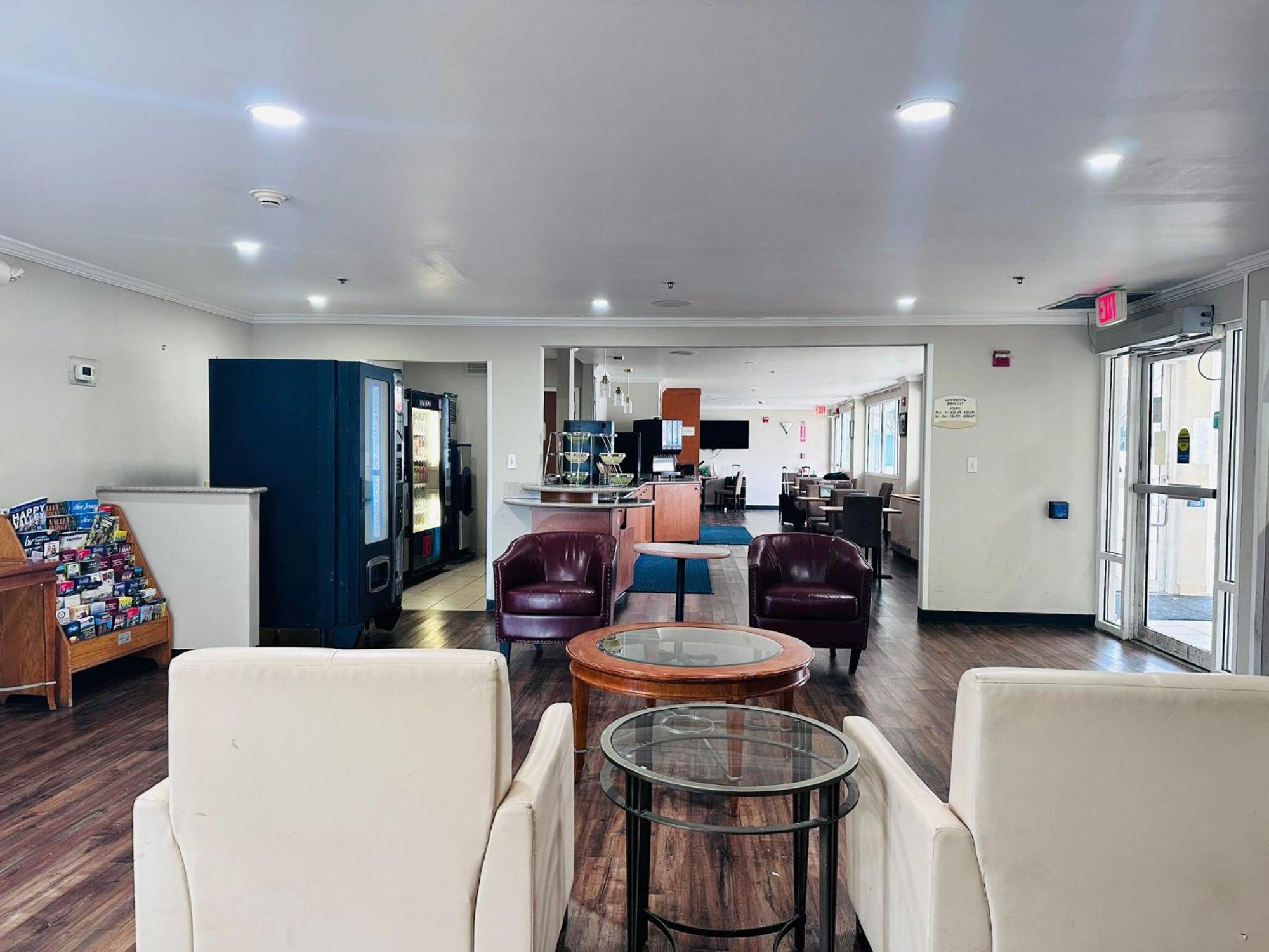 Quality Inn Newark Esterno foto