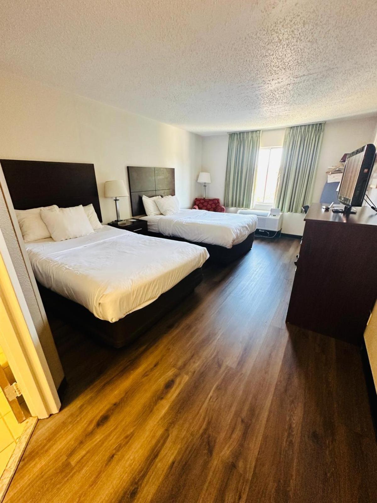 Quality Inn Newark Esterno foto